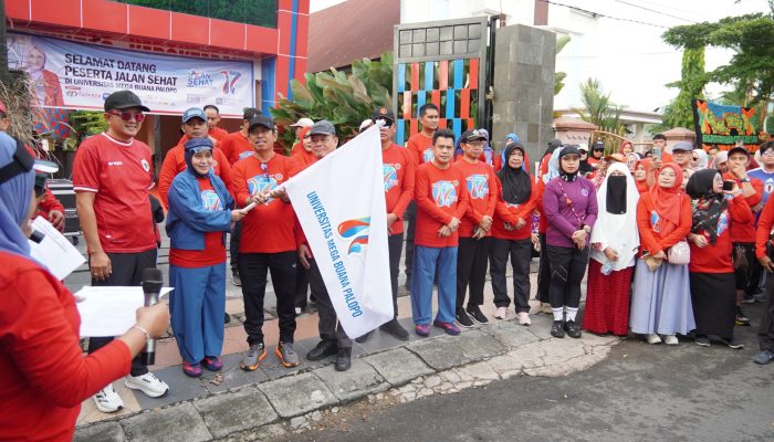 HUT ke-17, Universitas Mega Buana Palopo Gelar Jalan Sehat Bersama Pemkot