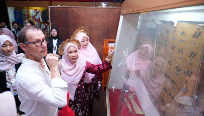 Delegasi Asing Terpukau Pakai Baju Bodo di Makassar, Begini Keseruannya