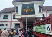 Atasi Kelangkaan, Pemkab Luwu Salurkan 560 Tabung Gas Melon di Walenrang Atasi Kelangkaan, Pemkab Luwu Salurkan 560 Tabung Gas Melon di Walenrang