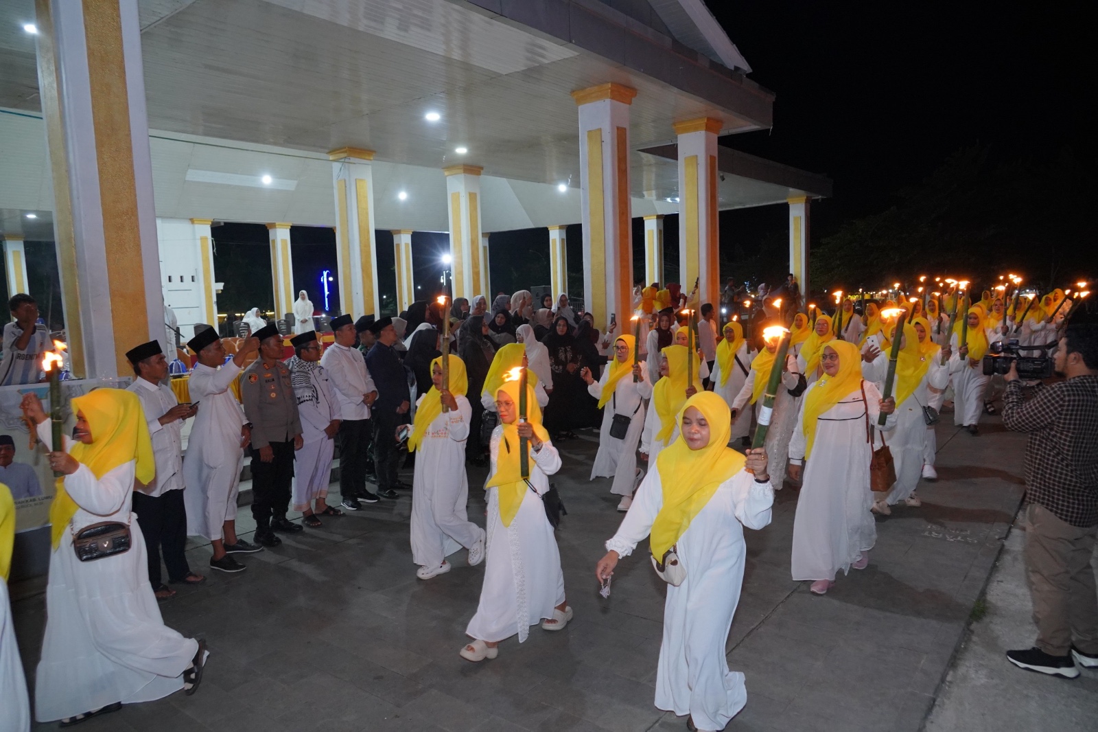 Lautan Api di Belopa, Ribuan Warga Tumpah Ruah Sambut Tahun Baru Islam 1448 H