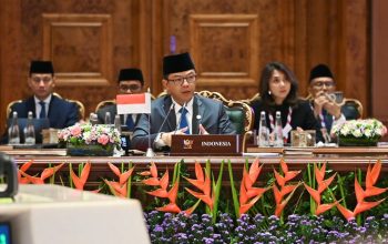 Batal Utus Dubes, Menlu Sugiono Terbang ke Pemakaman Ali Khamenei