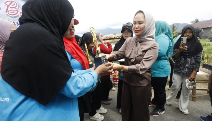 Perindah Sudut Kota, Wali Kota Palopo Ajak KPM PKH Terus Inovasi Kelola Ruang Hijau