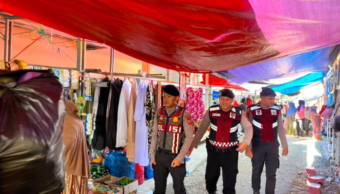 Sat Samapta Polres Luwu Gelar Patroli Humanis di Pasar Suli Cegah Premanisme