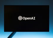 Perseteruan Raksasa Teknologi Memanas Apple Seret OpenAI ke Pengadilan Federal