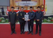 DPRD Luwu Sahkan Ranperda Pelaksanaan APBD 2025 Menjadi Peraturan Daerah DPRD Luwu Sahkan Ranperda Pelaksanaan APBD 2025 Menjadi Peraturan Daerah