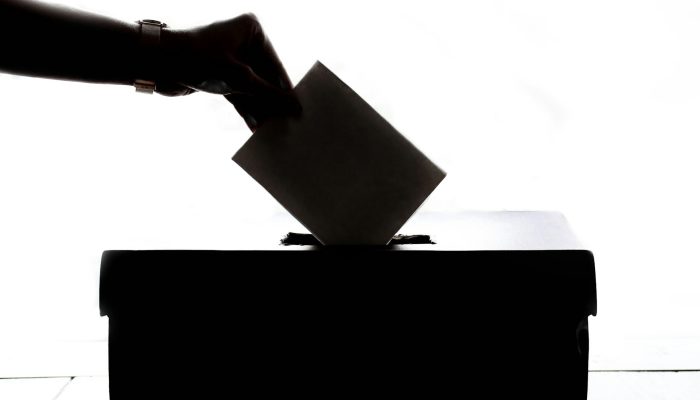 MK Tutup Rapat Wacana Pemilihan Kepala Daerah Lewat DPRD
