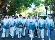 Ribuan Peserta Ramaikan Jalan Sehat Anti Mager HUT Dekranas dan HKG PKK
