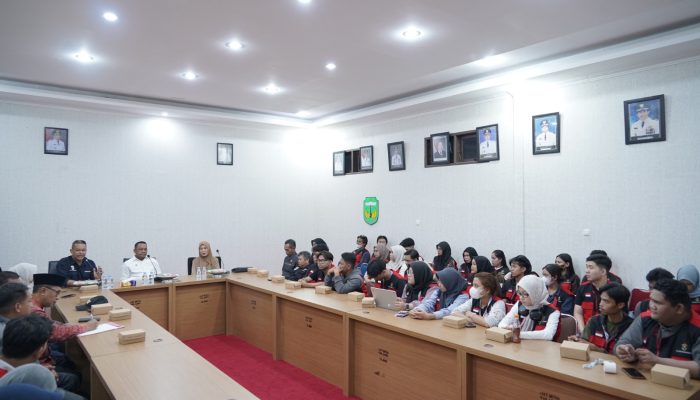 Pemkab Luwu Sambut Pengabdian 55 Mahasiswa KKN Unhas di Ruang Lounge Kantor Bupati