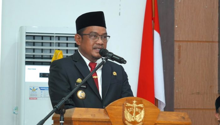 Bupati Luwu Lantik 33 Pejabat Administrator dan Pengawas, Tekankan Kinerja dan Tanggung Jawab